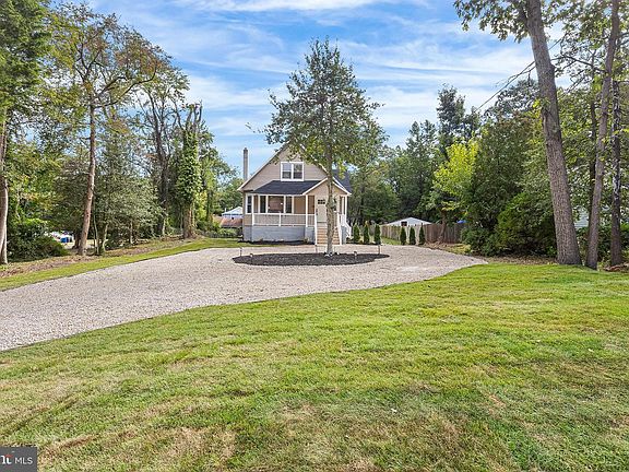 3rd image of 97 Erial Rd