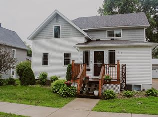 318 E 10th St, Blue Earth, MN 56013