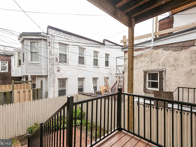 2205 E Baltimore St — Photo 41