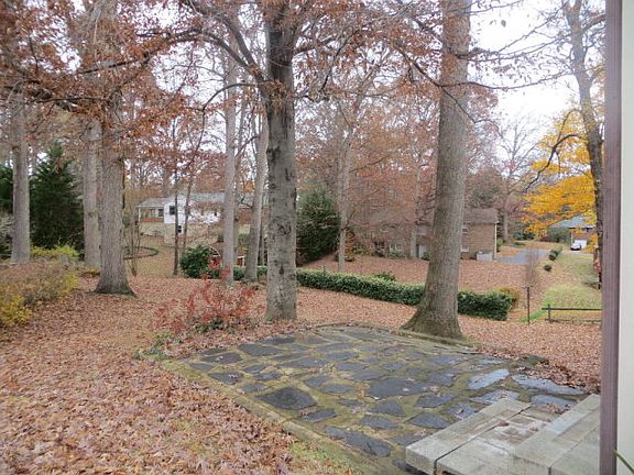3rd image of 329 Hanley Cir