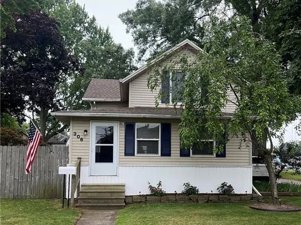 306 Chestnut St, Swanton, OH 43558