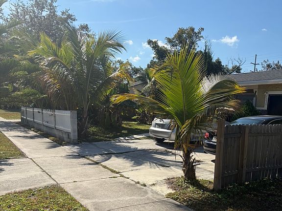 3rd image of 1120 Frazier Ave