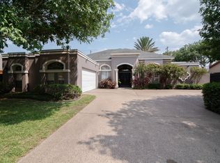 1019 Burke Dr, Laredo, TX 78045