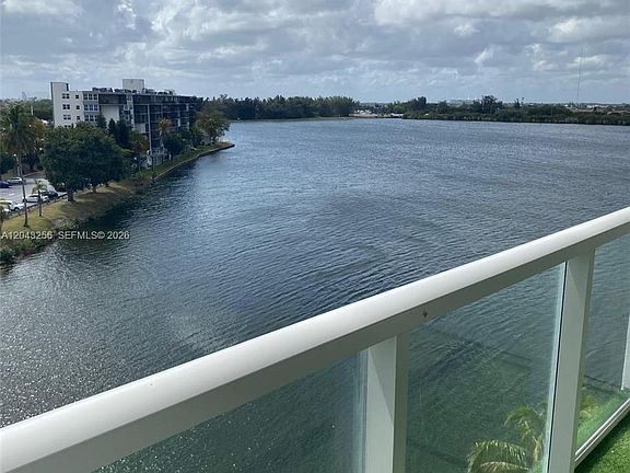 3rd image of 1301 NE Miami Gardens Dr APT 701W