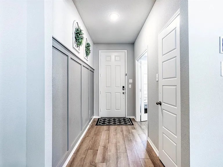 6025 Pitcher Way — Photo 5