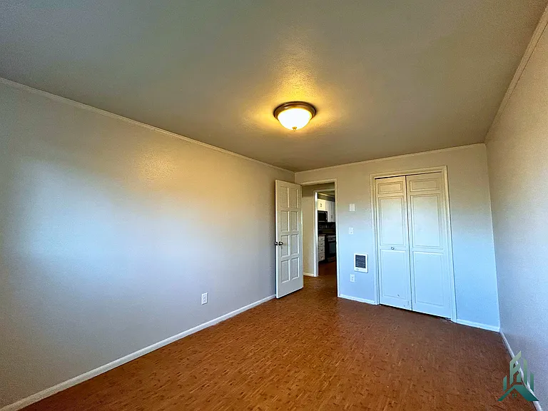 3223 Franklin Ave SE — Photo 10