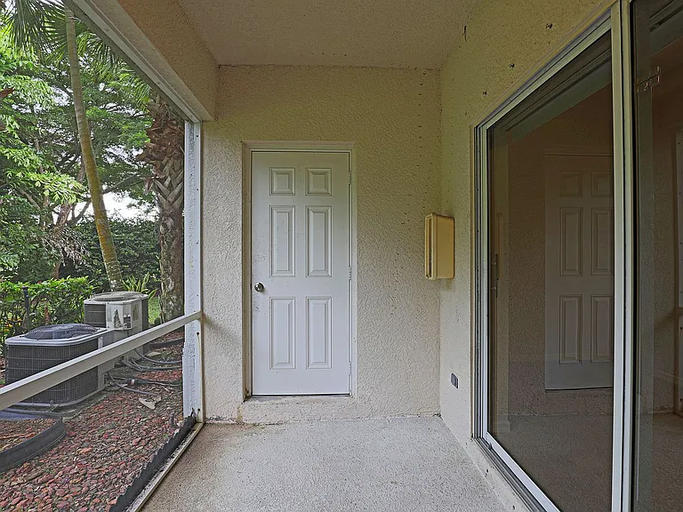 8205 Pacific Beach Dr — Photo 13