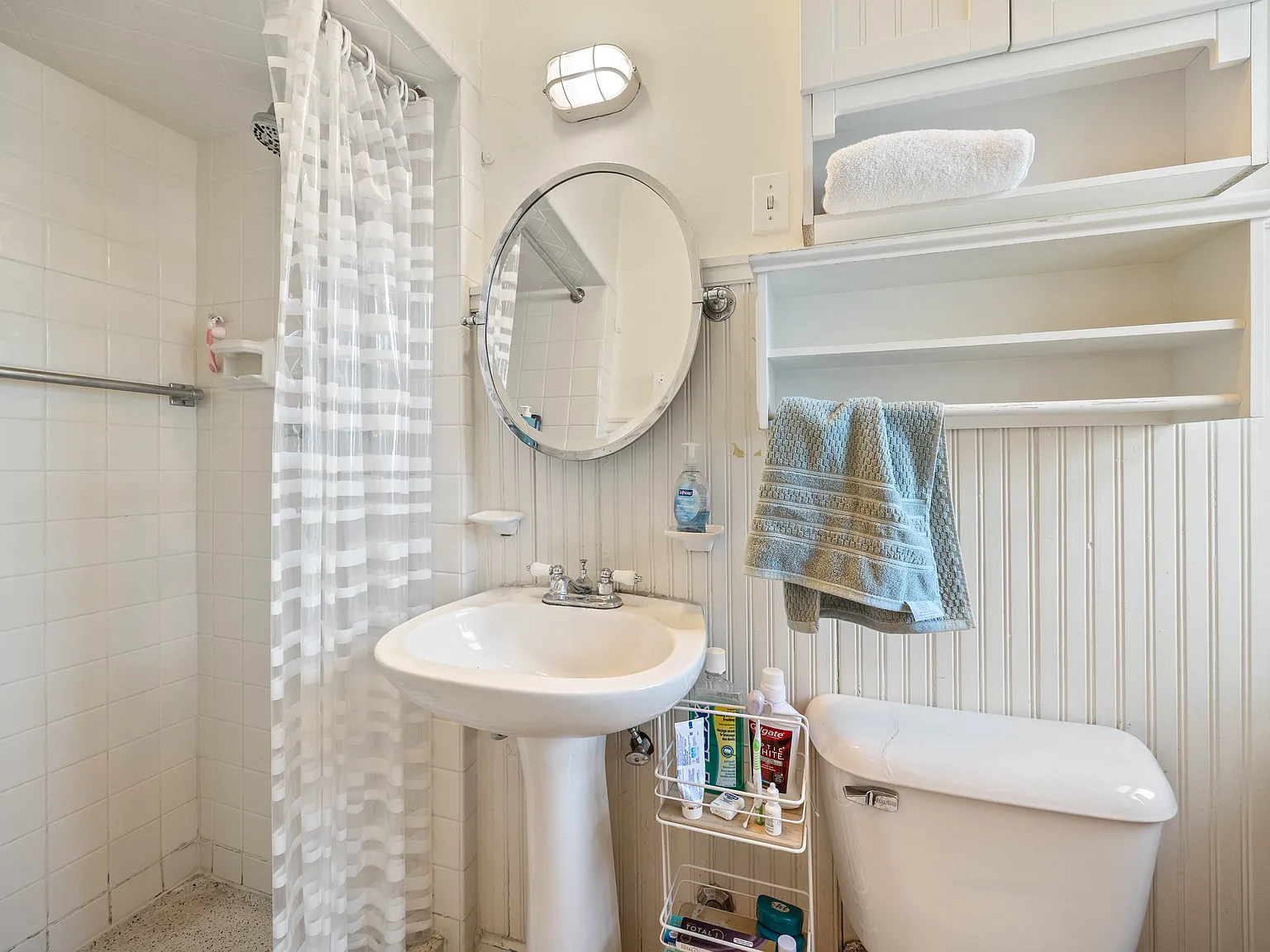 721 Foster St — Photo 3