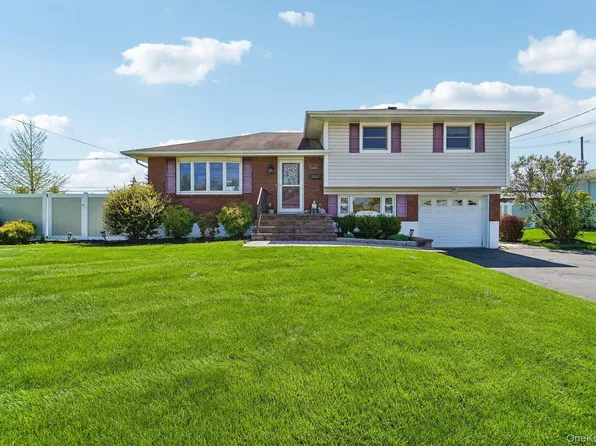 18 Hoke Drive, Stony Point, NY 10980