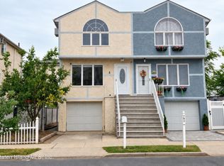790 Nugent Ave, Staten Island, NY 10306