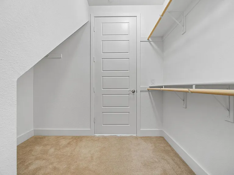 8547 Aspect Dr — Photo 13