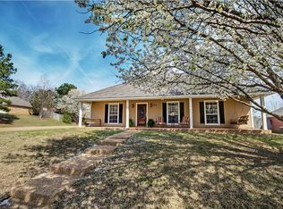 502 Walnut Grove Dr, Pearl, MS 39208