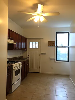 Rented by M & J Tenaglia Realty Corp | media 3