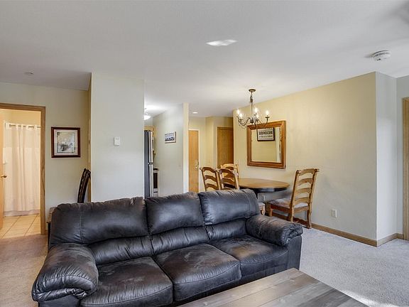 5th image of 100 S Park Avenue UNIT W212