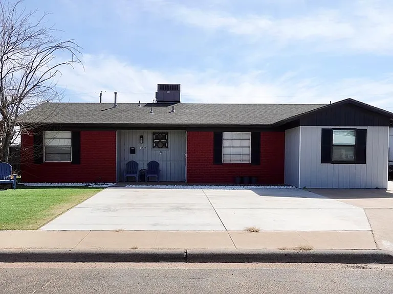 4719 Bowie Dr — Photo 1