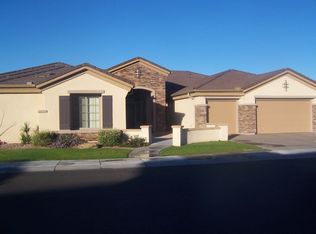 41128 N Club Pointe Dr, Phoenix, AZ 85086