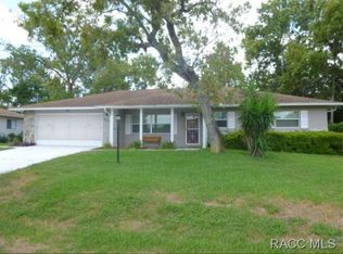 710 W Buttonbush Dr, Beverly Hills, FL 34465