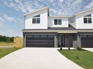 401 Amethyst Rd, Centerton, AR 72719