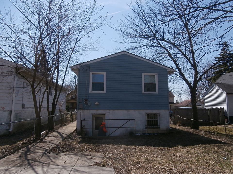 2nd image of 1258 Genessee Ave