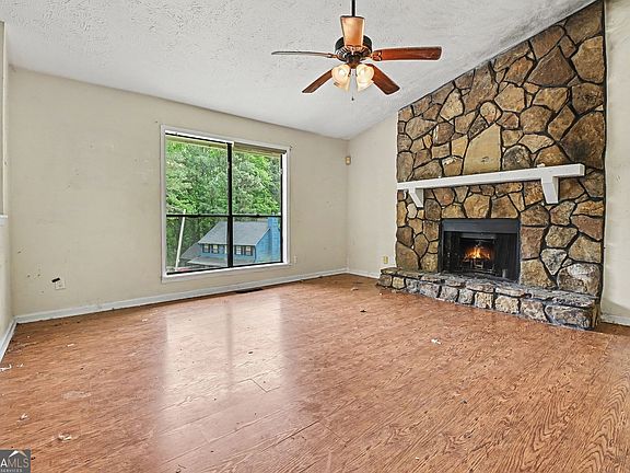 5th image of 4961 Ridgeside Ct NW