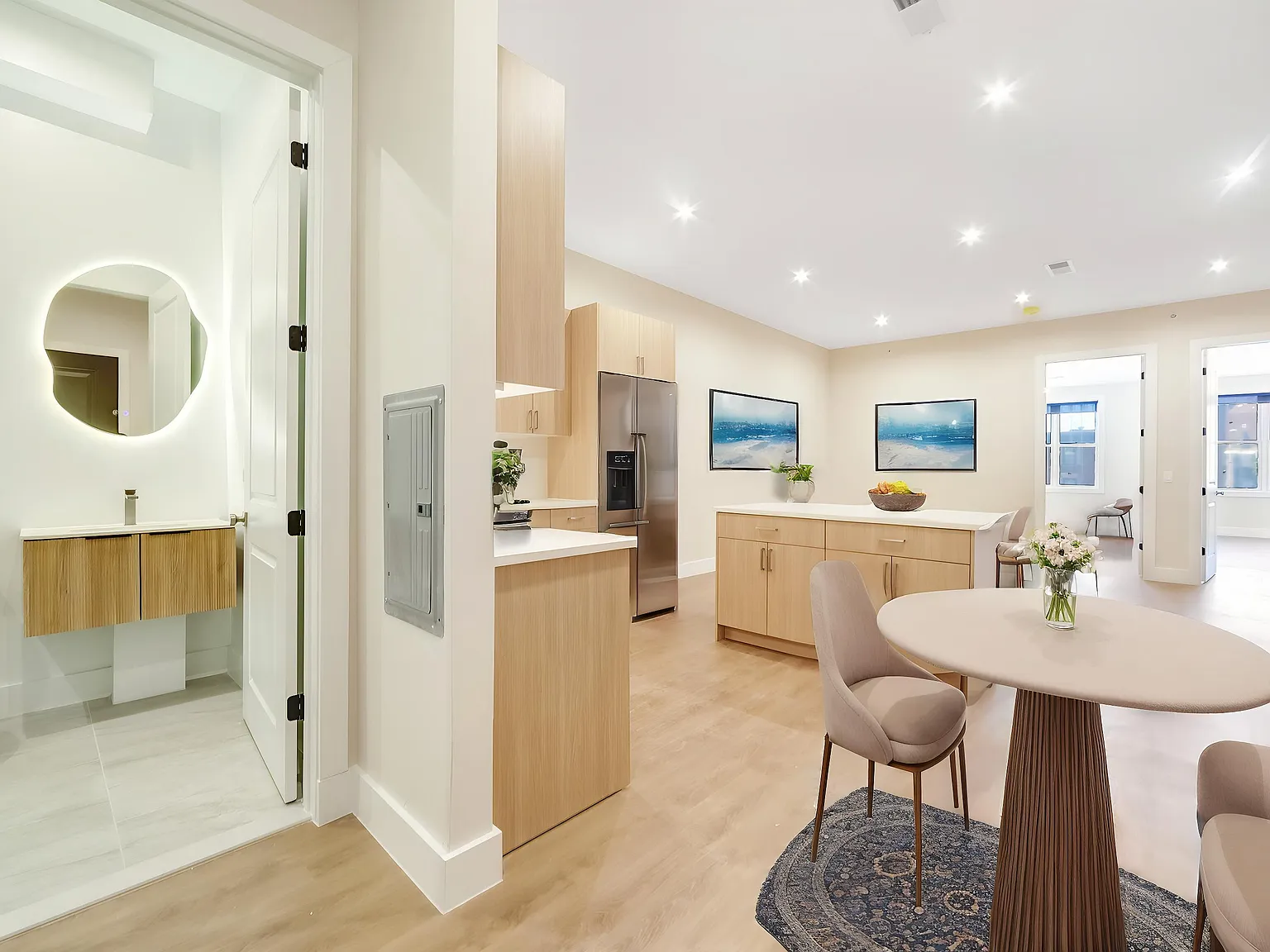 2 bed, 960 sqft, $2,800 — Photo 3