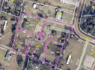 101 Painted Daisy Ln, Gloucester, NC 28528