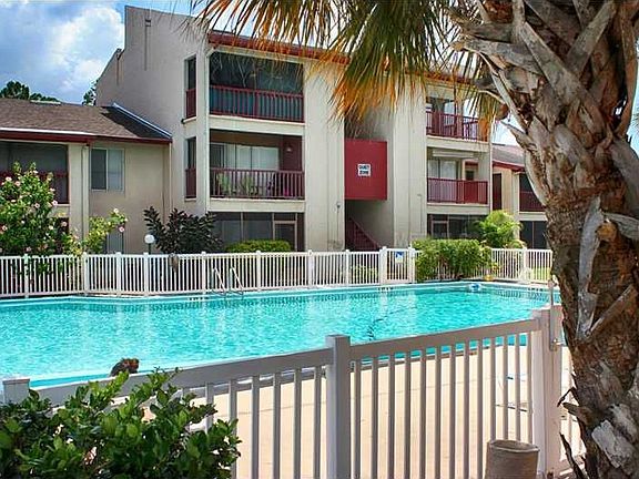 5th image of 3832 N Lake Dr Unit 117