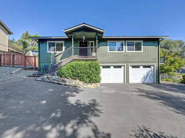 153 Russell Rd, Auburn, CA 95603