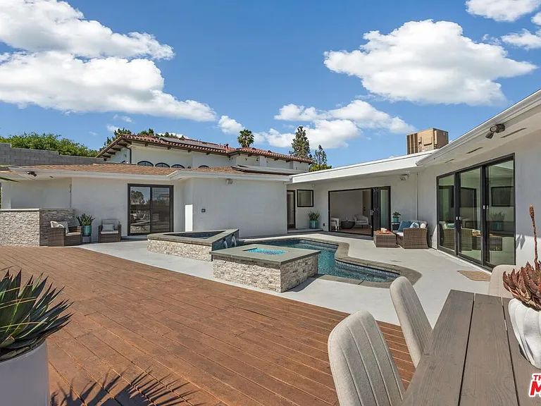 1287 Casiano Rd — Photo 25