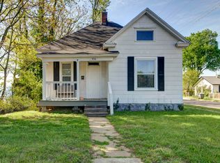 950 W Poplar St, Springfield, MO 65802