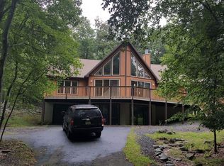 113 Saint Moritz Dr, Tafton, PA 18464