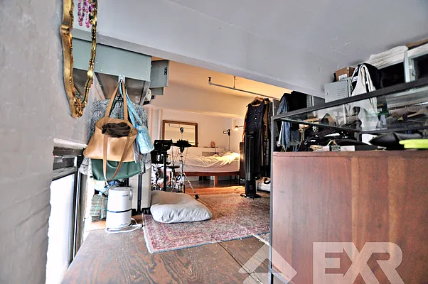 Rented by EXR | media 5