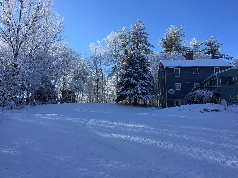 77 Rowell Rd E — Photo 14