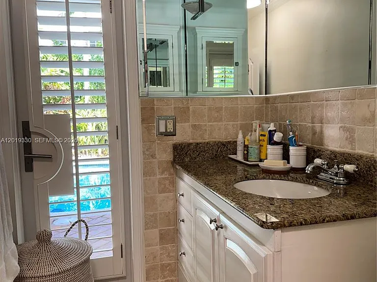 125 W Sunrise Ave — Photo 16
