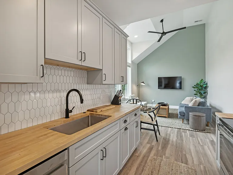 1808 Beech Ave #B — Photo 8