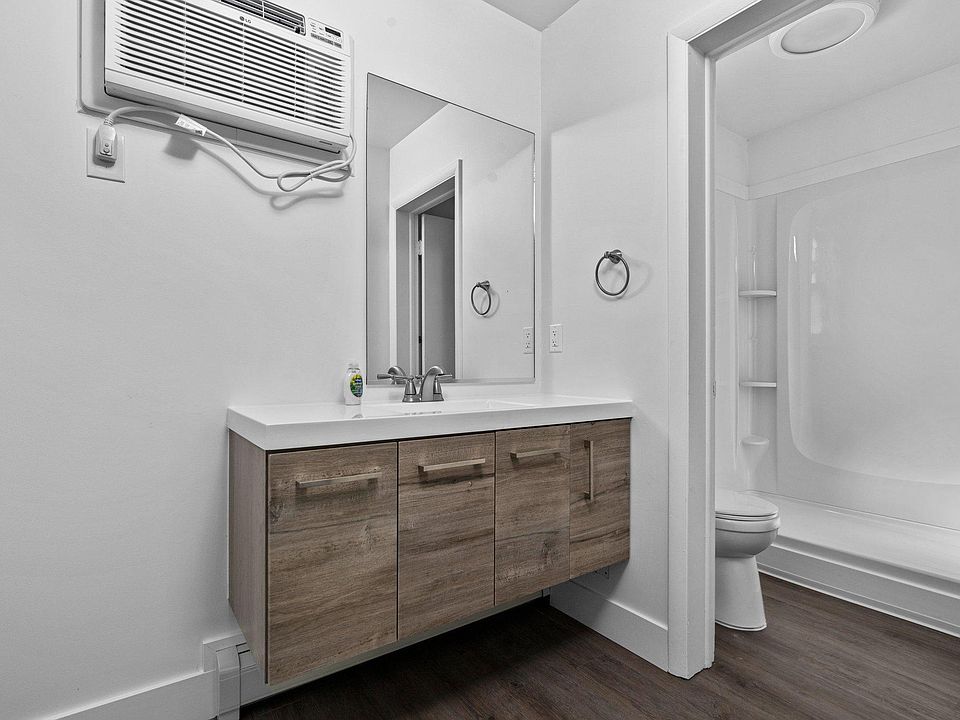 2nd image of 121 Munson Ave #8