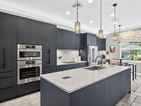 3rd image of 12887 Chadsford CIR