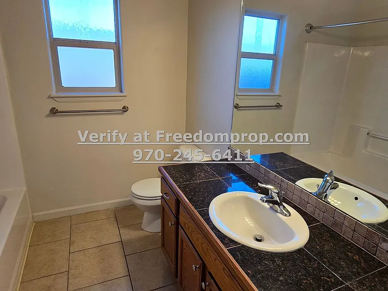 1187 Cherrywood Ave — Photo 8