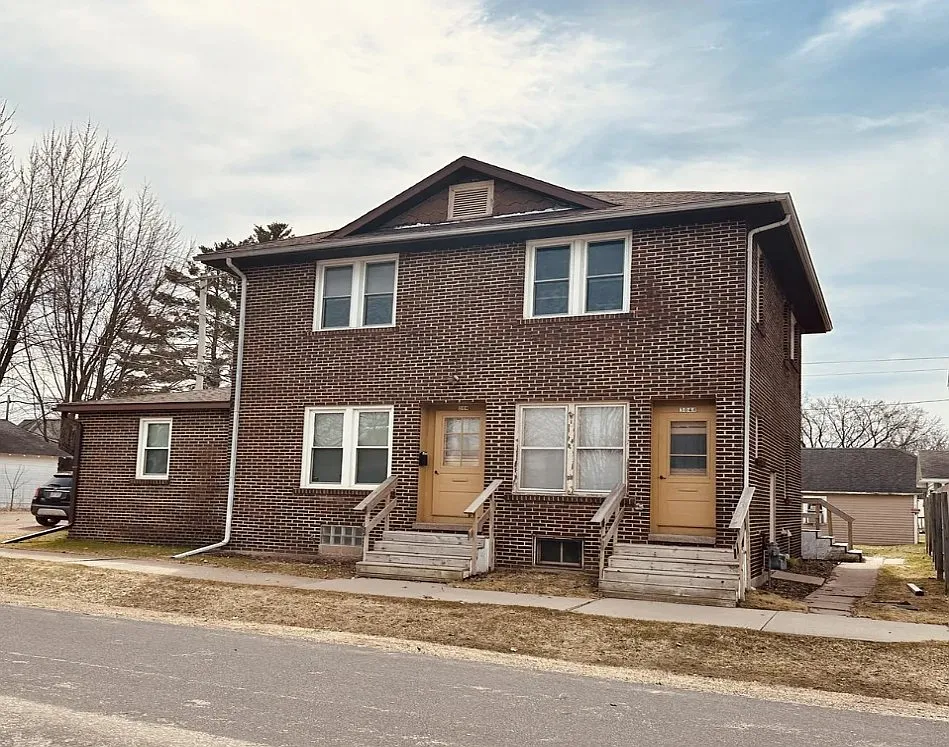 4 bed, $1,395 — Photo 1