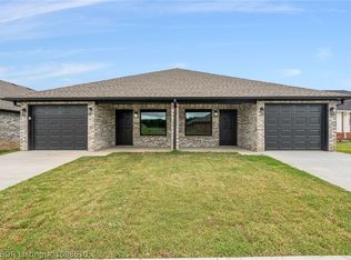 10419 A & B Preston Ct, Fort Smith, AR 72916