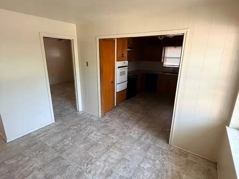 413 Frances Way — Photo 12