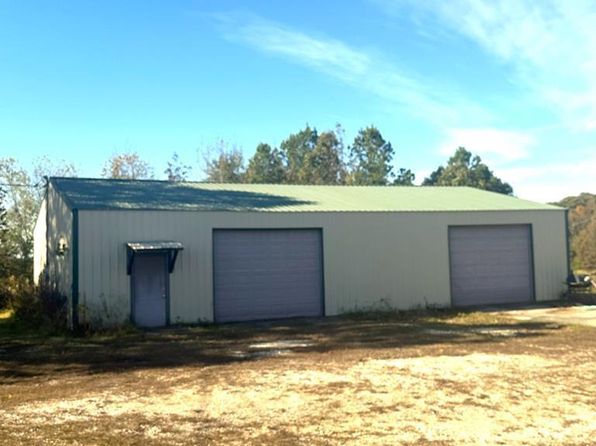 3038 Old McKenzie Hwy, Henry, TN 38231