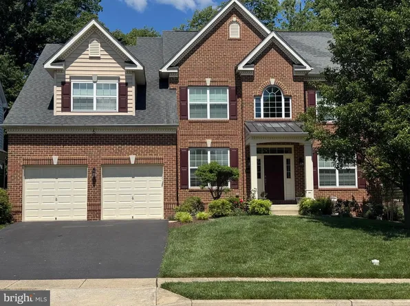 4946 Eleanor Dr, Frederick, MD 21703