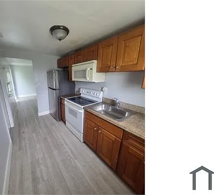 2 bed, 998 sqft, $1,700 — Photo 3