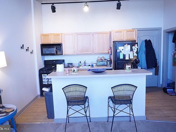4th image of 511-19 N Broad St #1006