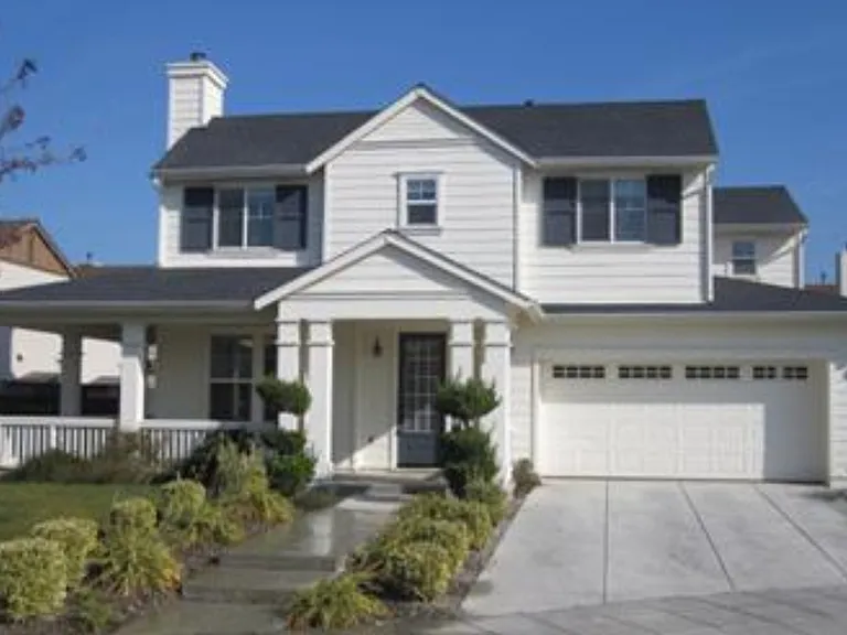 1326 Remington Ct — Photo 1