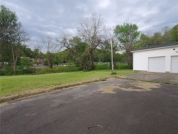 5th image of 203 Rock Ave