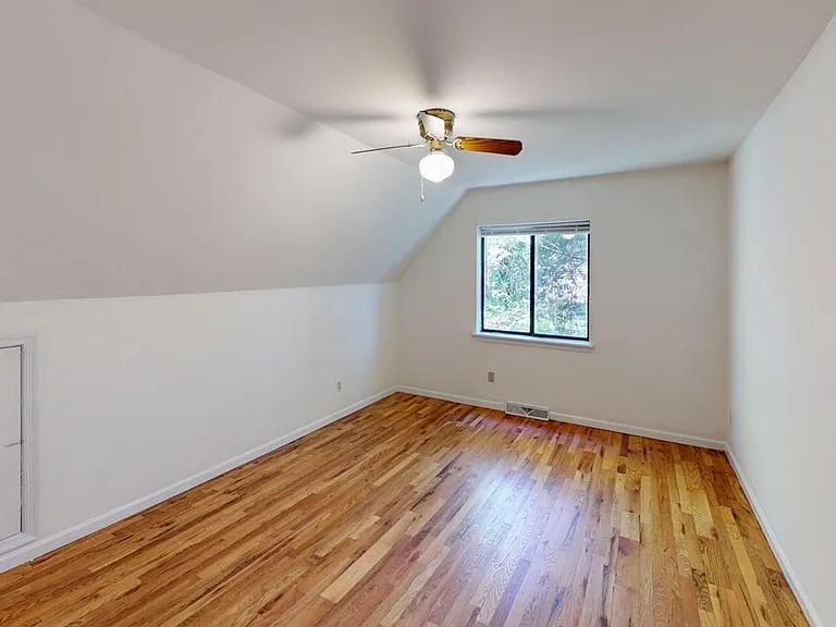 1297 Timberbranch Ct — Photo 7