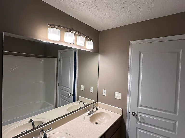 11574 Bunker Hill Ct — Photo 18