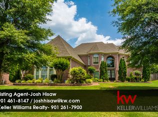 606 Green Oaks Ln, Collierville, TN 38017